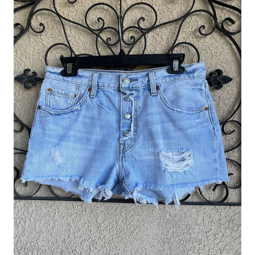 Levi’s 501 Distressed Cut Off Shorts - Size 28 - Light Blue Wash
